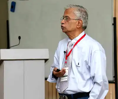Senior faculty speaking to workshop participants at 2nd NWHSS 2016, PGIMER Chandigarh